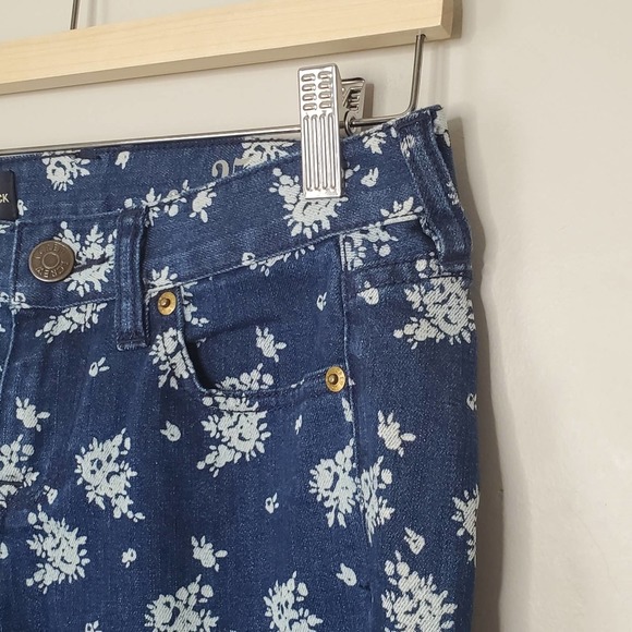 J. CREW | Floral Matchstick Cropped Jeans | 25 - Picture 2 of 4